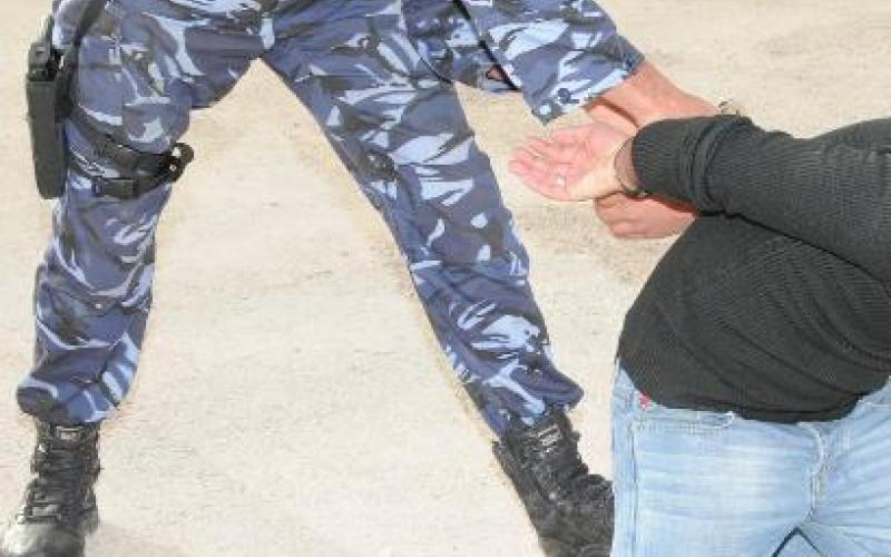 شرطة وبحث جنائي المفرق يفكان لغز