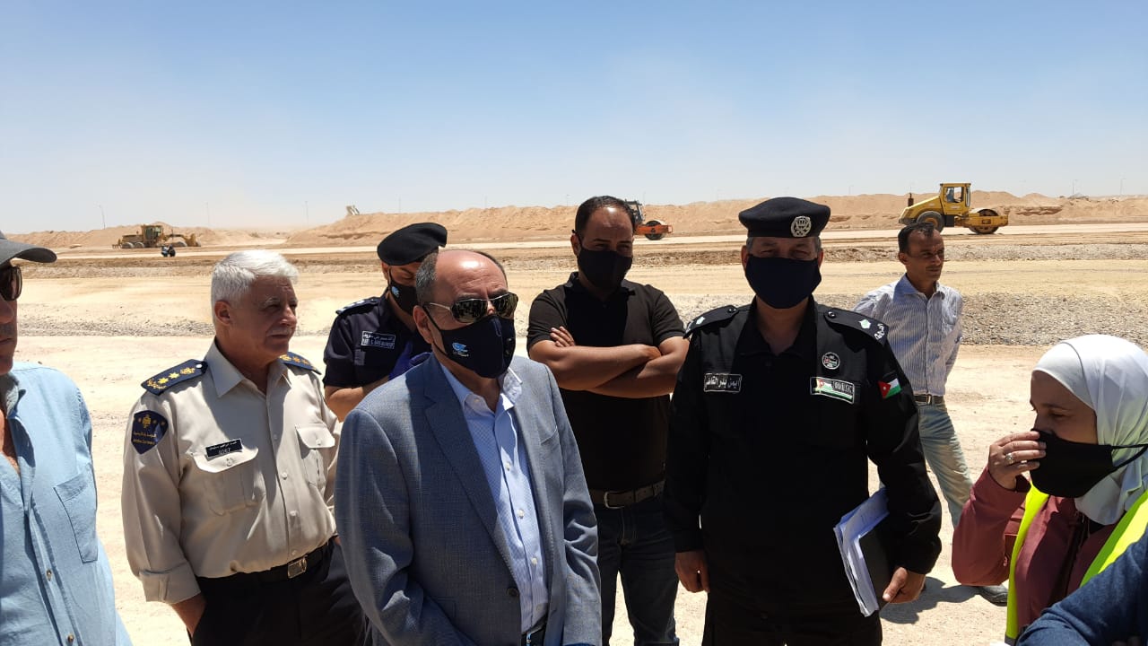 العموش يتفقد مشروع ساحات تبادل البضائع