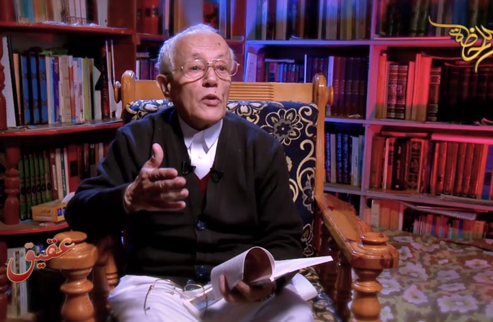 وفاة الشاعر والأديب اليمني حسن الشرفي