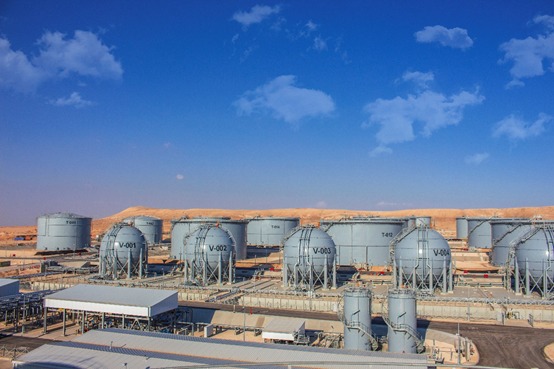 الحكومة: وصول باخرة محملة بـ (50)