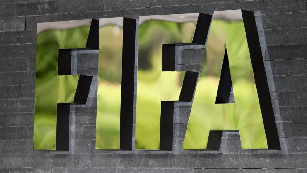 فيفا يخاطب الاتحادات الأهلية لإبلاغها بتعديلات