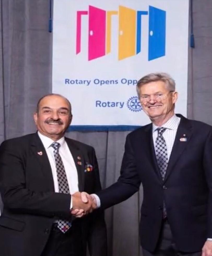 محافظ المنطقة الروتارية 2452 الجديد يختار