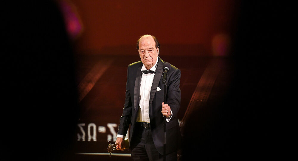 روجينا والرداد: حسن حسني أبويا في