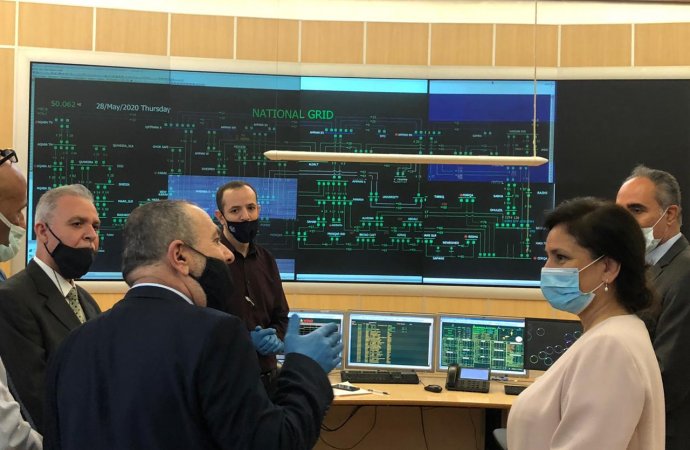 زواتي تطلع على سير العمل بمركز