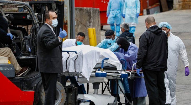 وفيات كورونا حول العالم تتجاوز 372