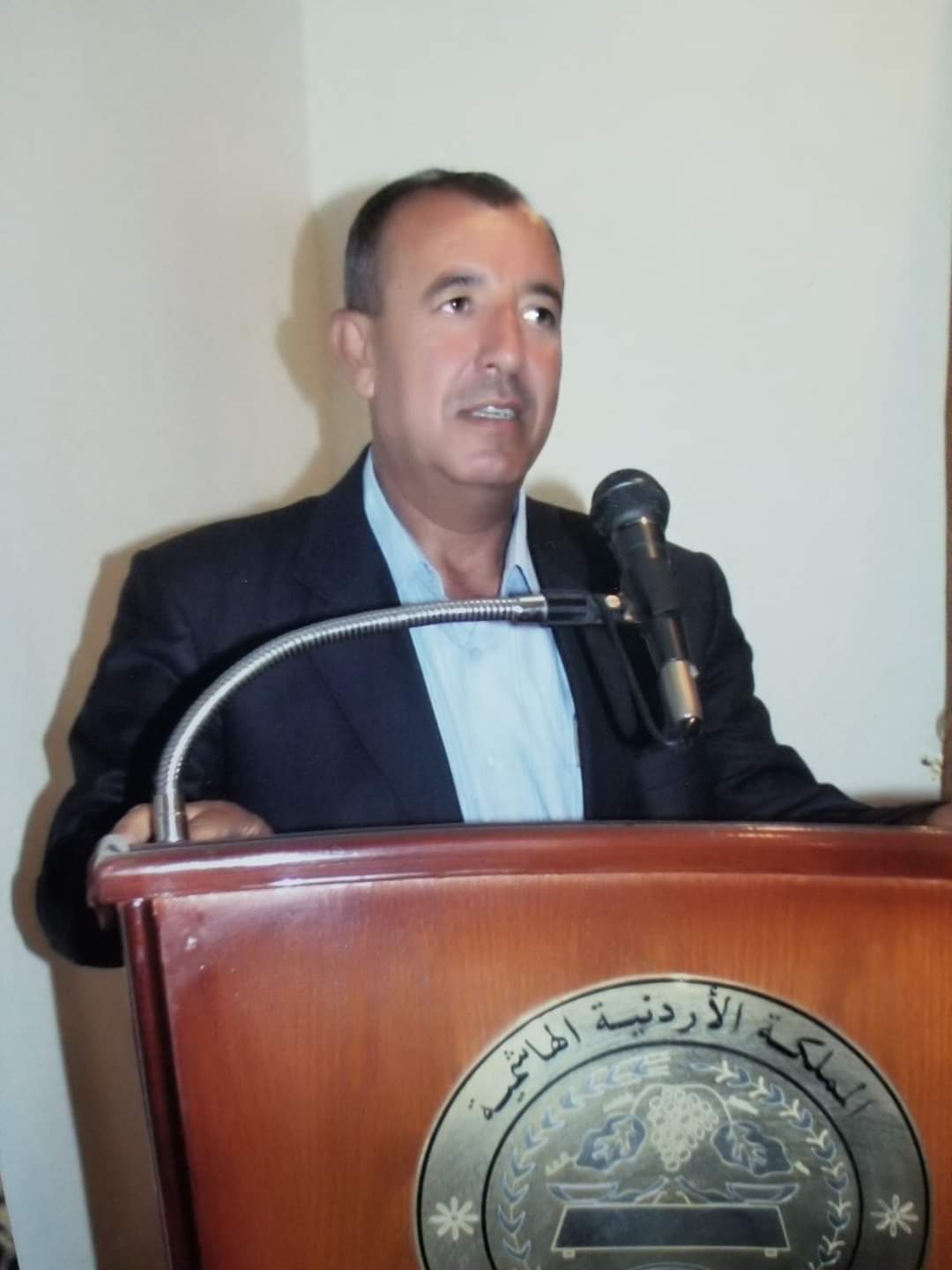 أبو هزيم يكتب: كفى تخبطا.. الملف