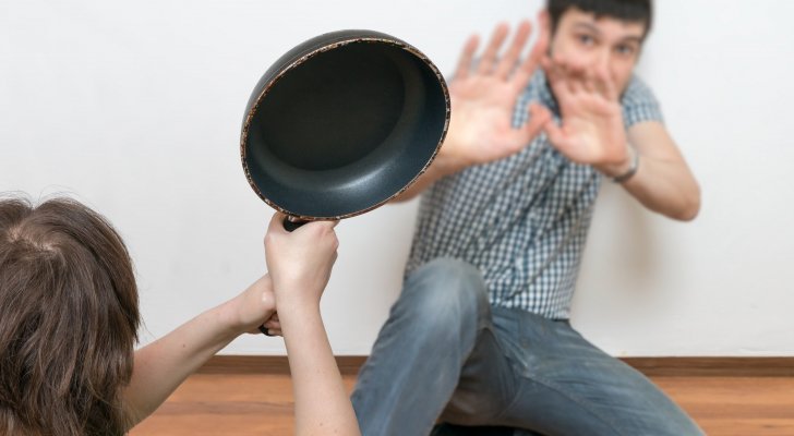 زوج يرفع قضية على زوجته لانها