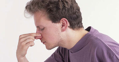 ماذا تفعل إذا أصبت برعاف الأنف؟