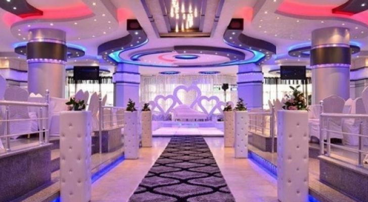 إعادة فتح صالات الأفراح في غزة