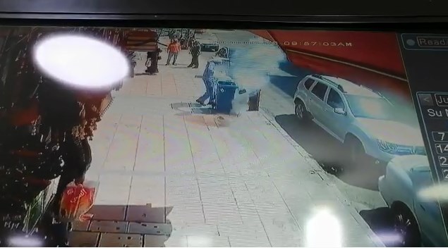 اصابة باشتعال «عبوة مبيد حشري» في