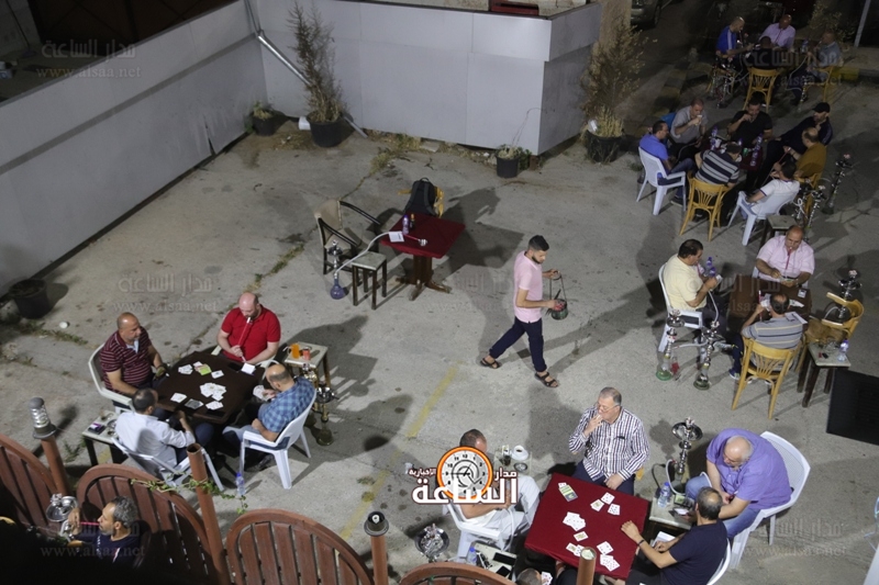 كيف بدت مقاهي الأردن بعد قرار