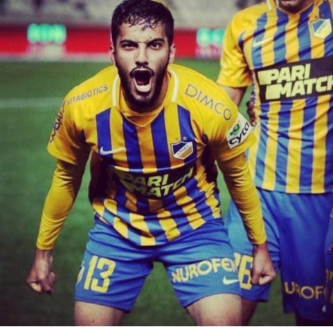 عيون ألميريا الاسباني تصطاد التعمري