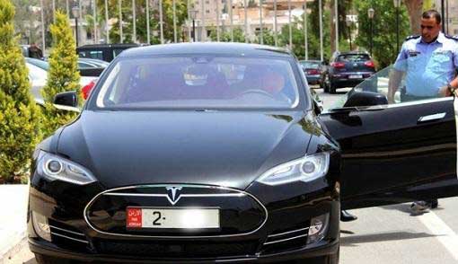 سائق لوزير عمل تقاضى 5 آلاف