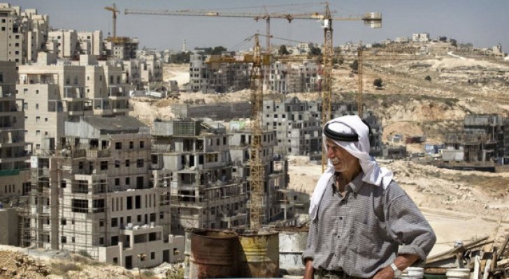 الصفدي يدعو لحشد موقف دولي يمنع