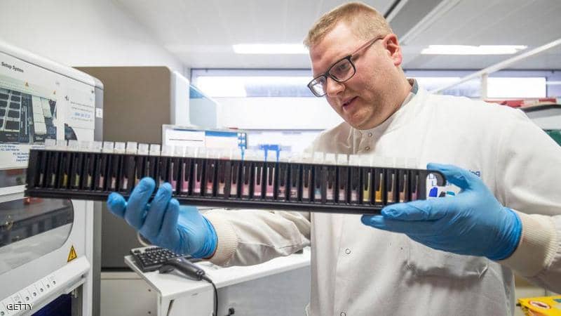 تجربة 4 أدوية للسرطان والالتهابات مع