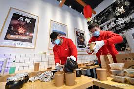 وزارة السياحة تدعو جمعيات القطاع لتدريب