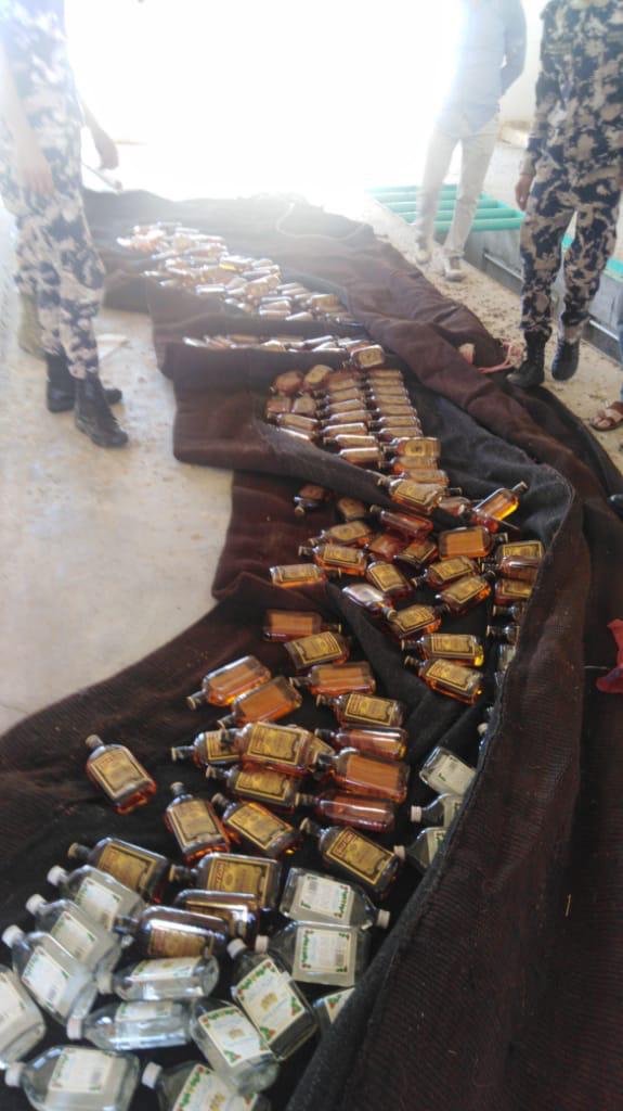 كميات كبيرة من المشروبات الروحية مخبأة