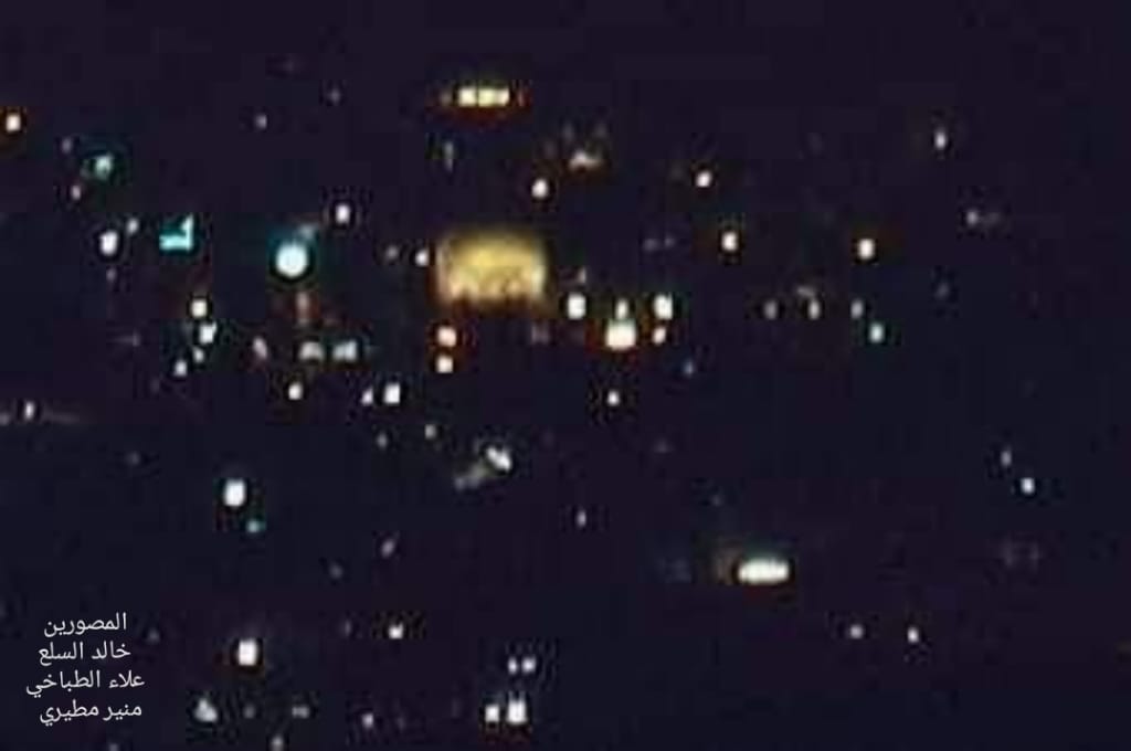 فريق مبادرة الناظرون يلتقطون صورا لقبة