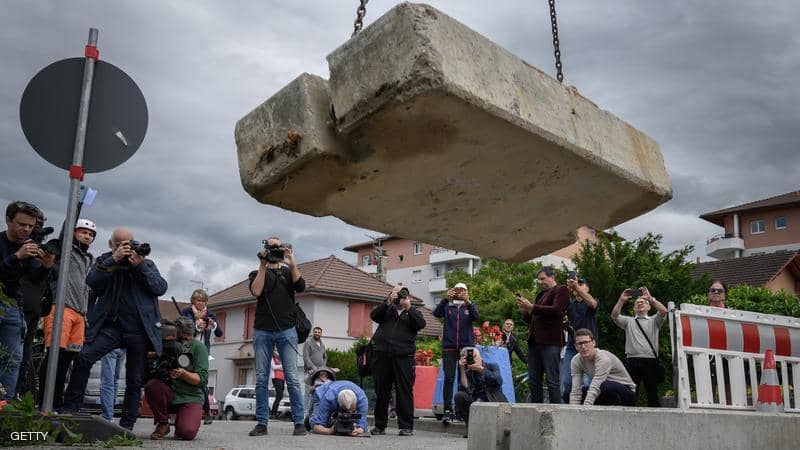 أوروبا تبدأ فعليا في إعادة فتح