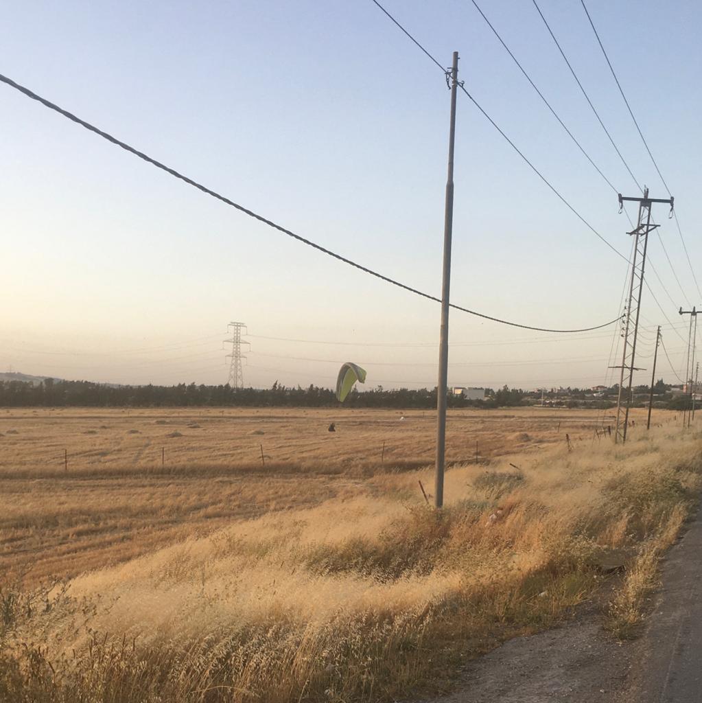 حدث على طريق المطار.. كادت أن