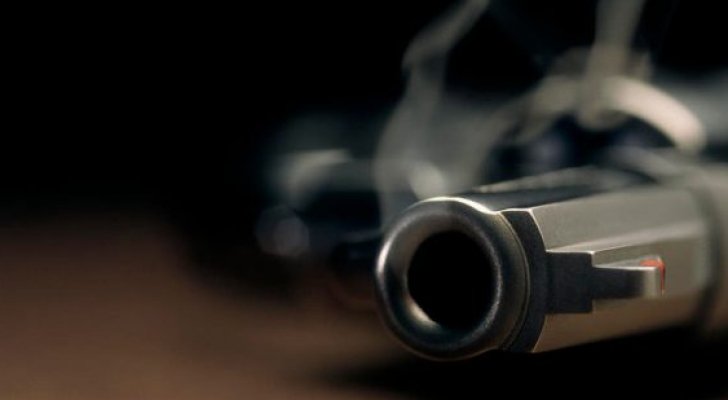 شاب مصري يتخلص من حياته بعد