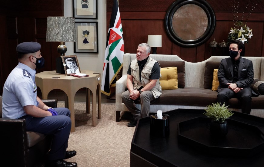 الملك يستقبل الملازم أول المهندس محمد