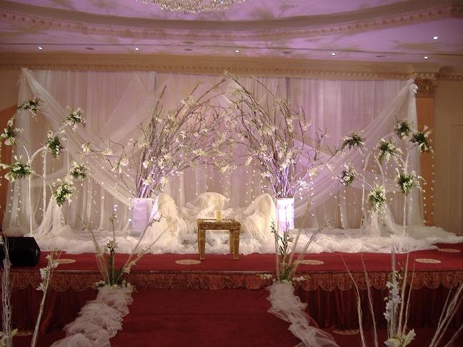 كيف يمكن لمن دفعوا لحجز صالات