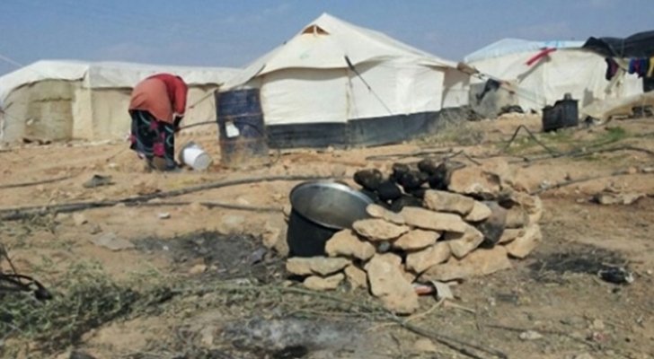 ترحيل 35 خيمة عشوائية لمتسولين من