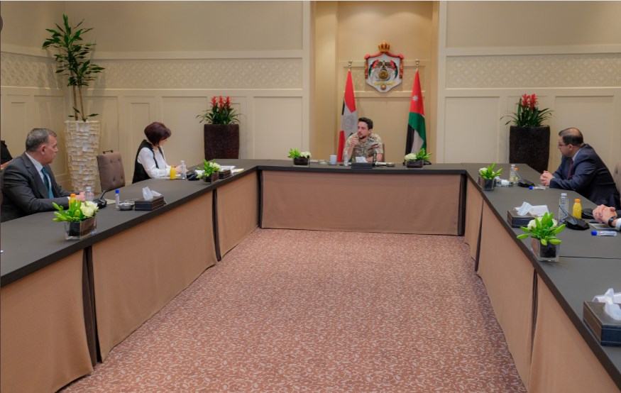 ولي العهد: ضرورة التزام مقدمي الخدمات