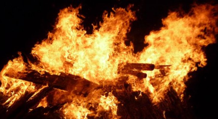 وفاة أربعة أطفال إثر حريق خيم