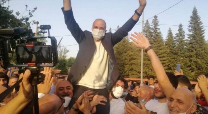 لبنان في زمن كورونا .. وزير