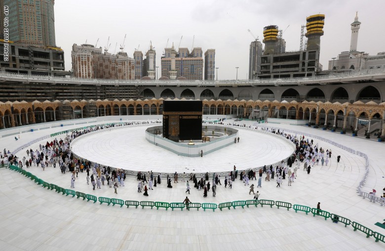 السعودية تكشف: لهؤلاء الحج هذا العام