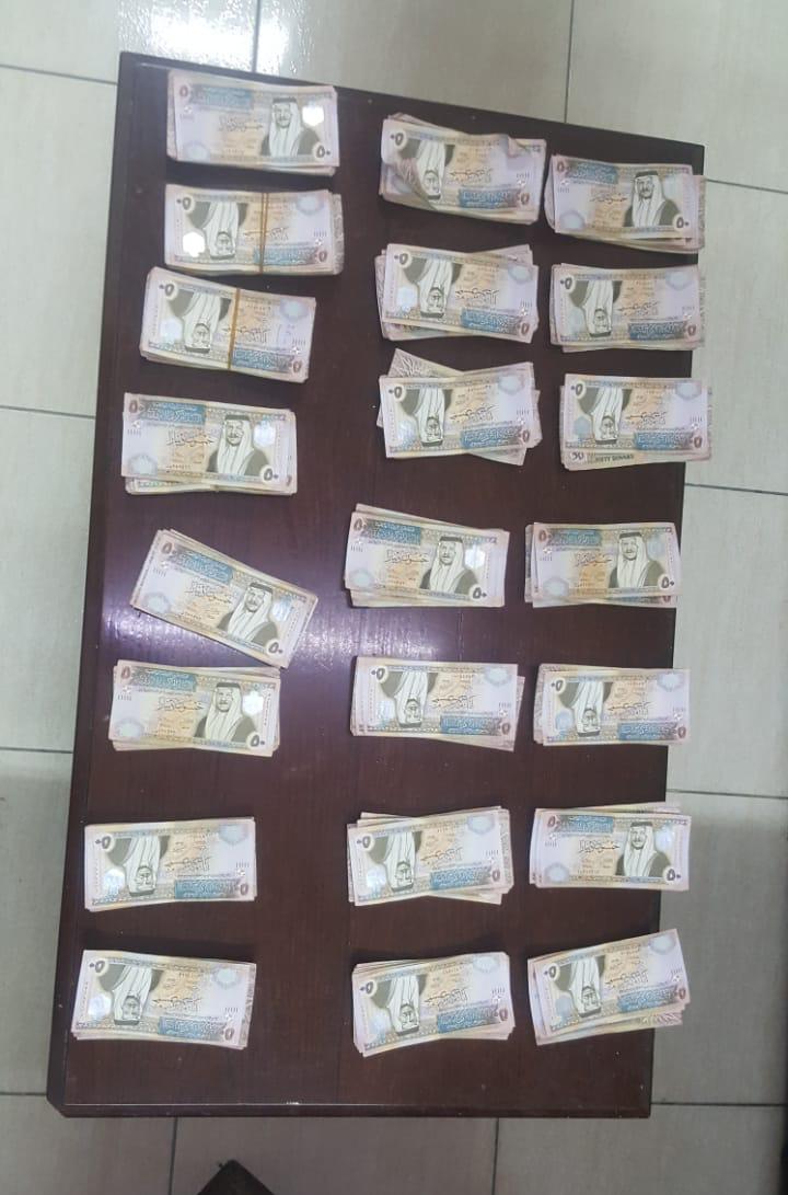 البحث الجنائي يعيد 23 الف دينار