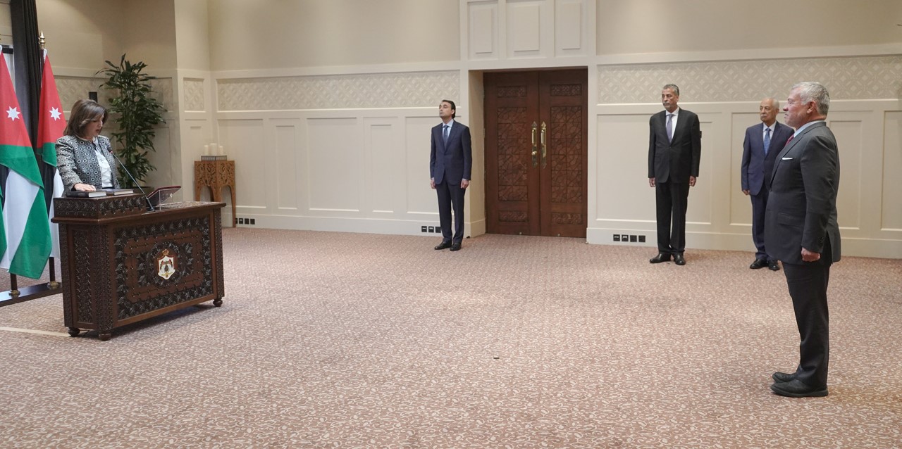 عبير دبابنة وعمار الحسيني يؤديان اليمين