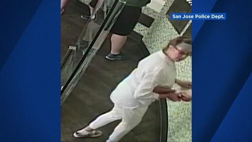 القبض على أميركية سعلت بوجه رضيع