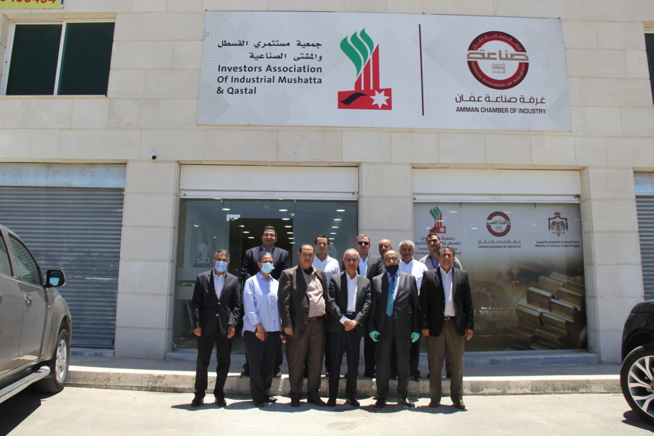 الجغبير يدعو الى اعادة تأهيل الطريق