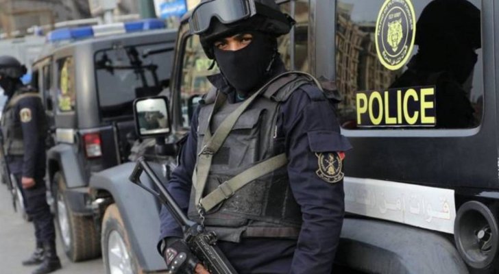 مصري يشعل النار بوالديه ويقتل أمه