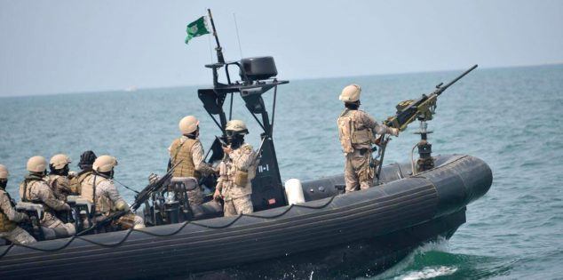 السعودية تعلن طرد 3 قوارب إيرانية