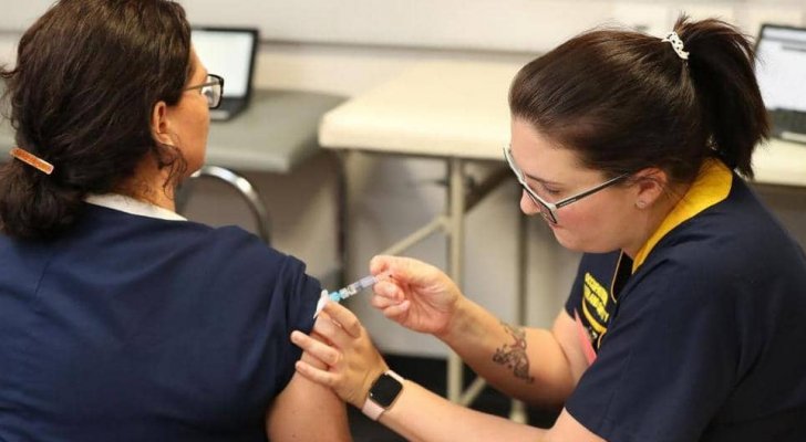 سباق اللقاحات ضد كورونا.. هل يحمل