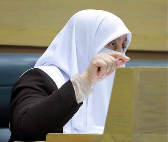 العتوم: تطالب بفتح مراكز التحفيظ القرآنية