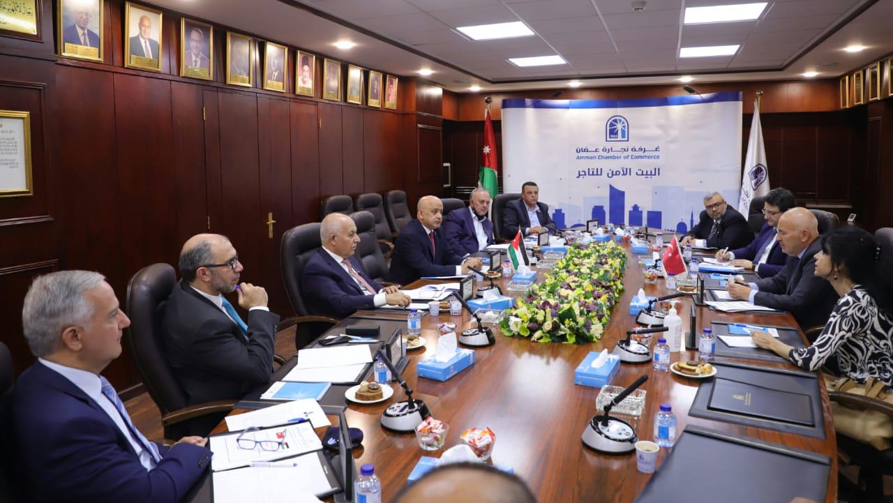 الحاج توفيق: تعزيز العلاقات الاقتصادية مع