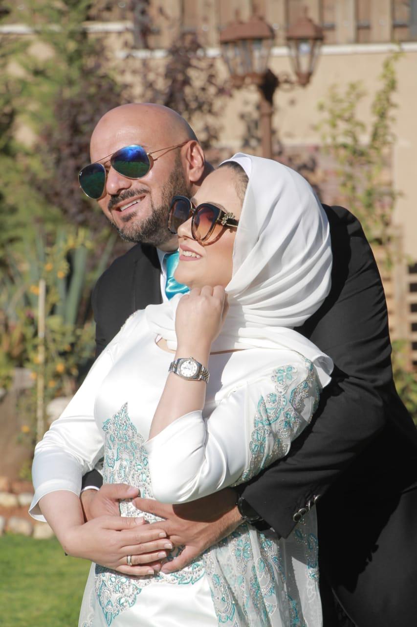 الإعلامي الأردني حازم ثلجي وسارة الديري