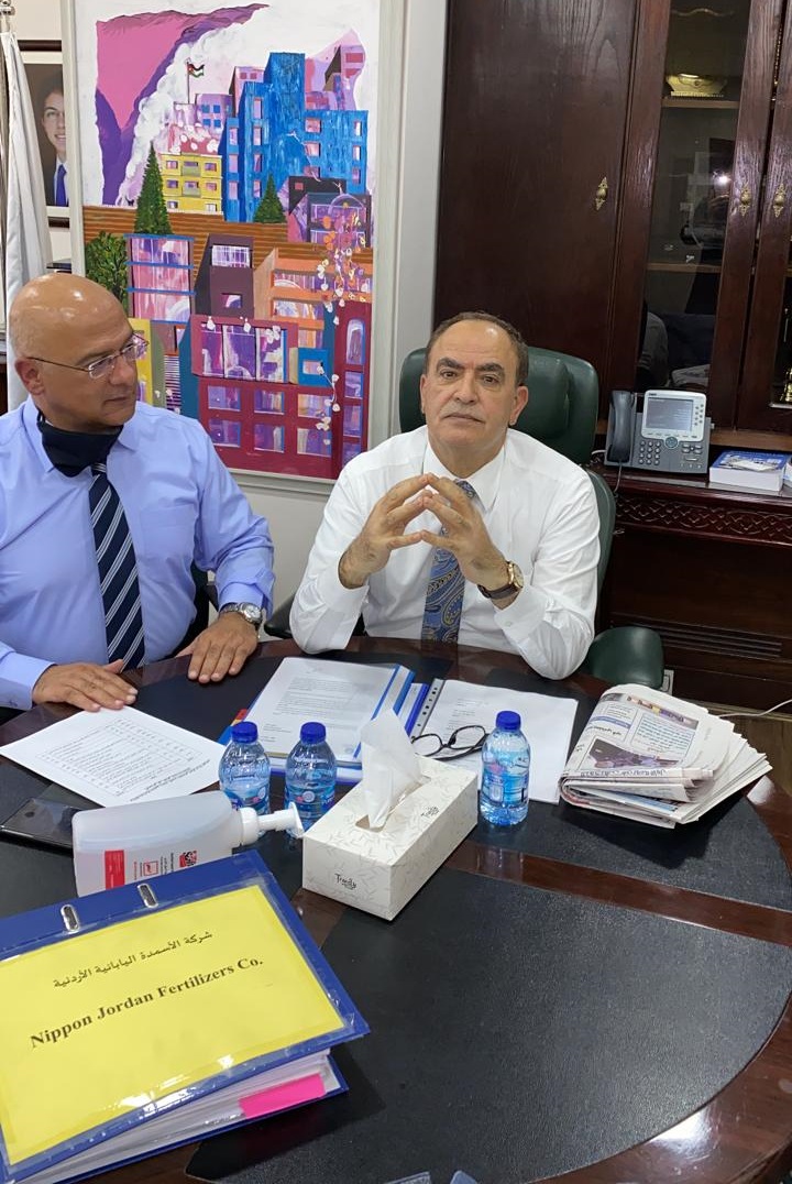 جمال الصرايرة يطمئن محبيه.. ويلتقط هذه