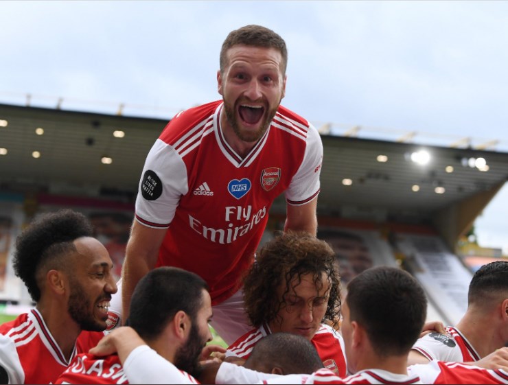 آرسنال يحيي حلمه الأوروبي بإسقاط وولفرهامبتون