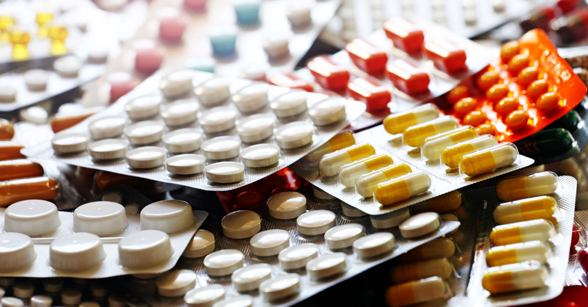 الغذاء والدواء: ضبط مصنع يقوم بتزوير