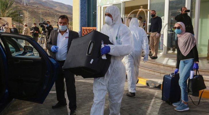 خط ساخن بسفارة المملكة في القاهرة