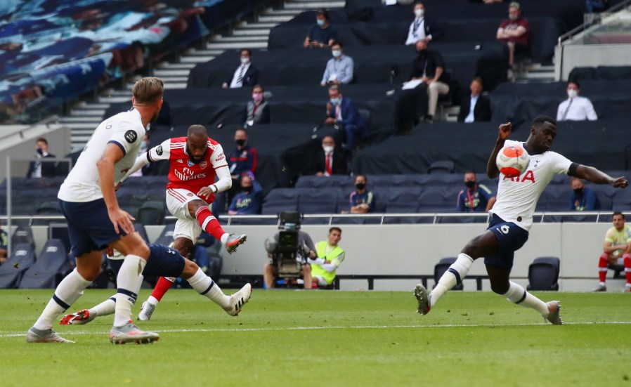 توتنهام يعبر آرسنال في ديربي شمال