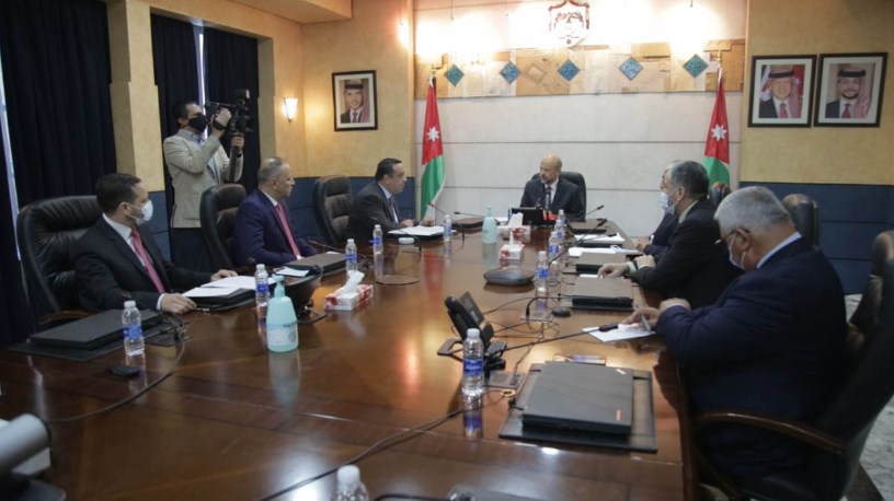 الرزاز: تأجيل العلاوات جاء نتيجة انخفاض