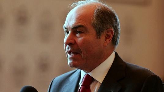 الملقي يرعى توقيع اتفاقيتين لمصفاة البترول