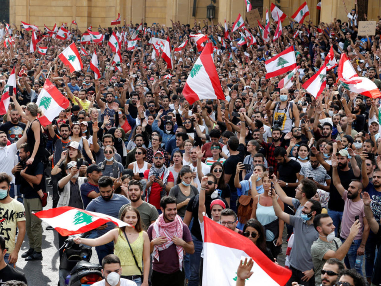 وزير الاقتصاد يقر: لهذا أصبح لبنان